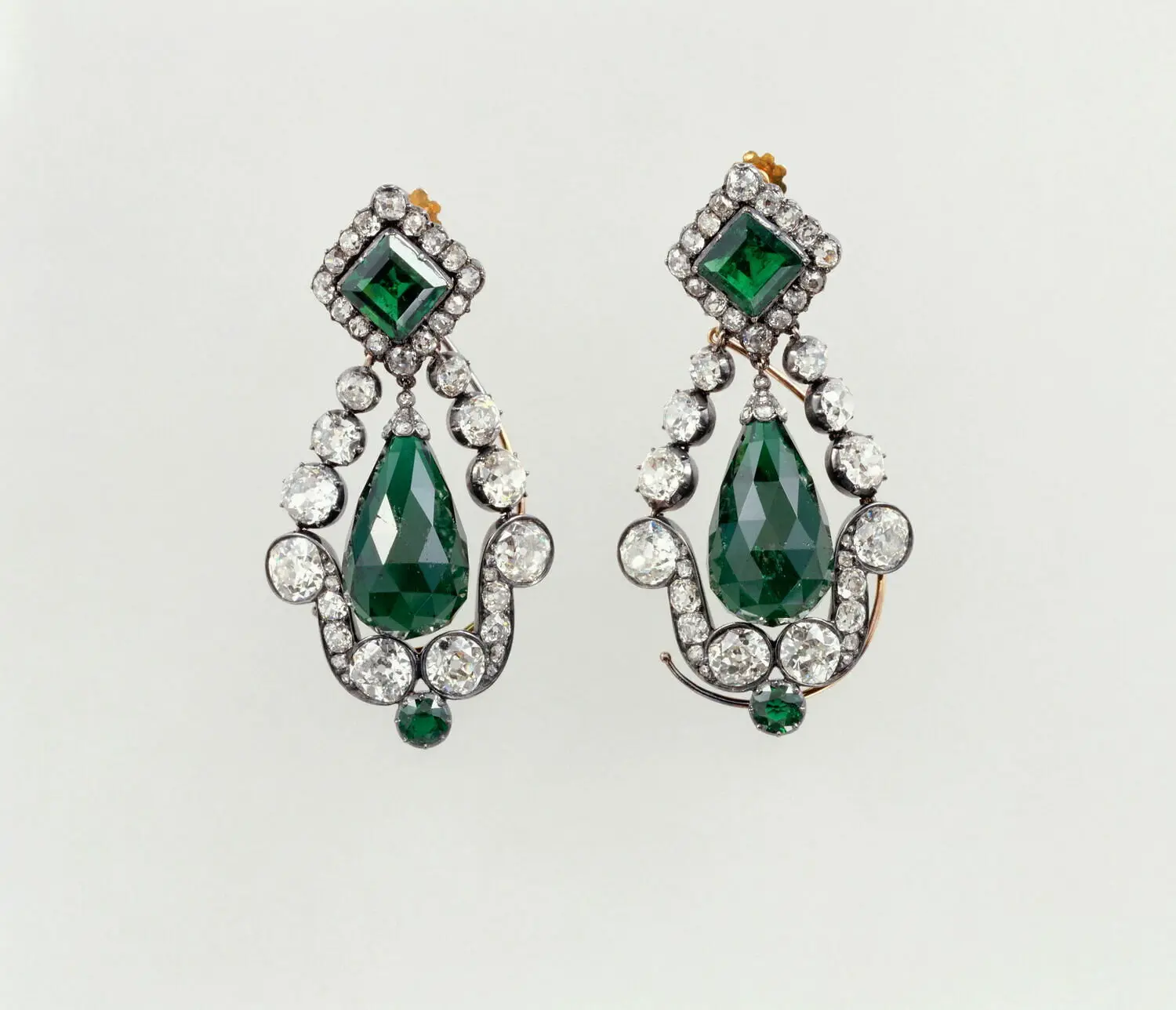 Emerald earrings of Marie Louise