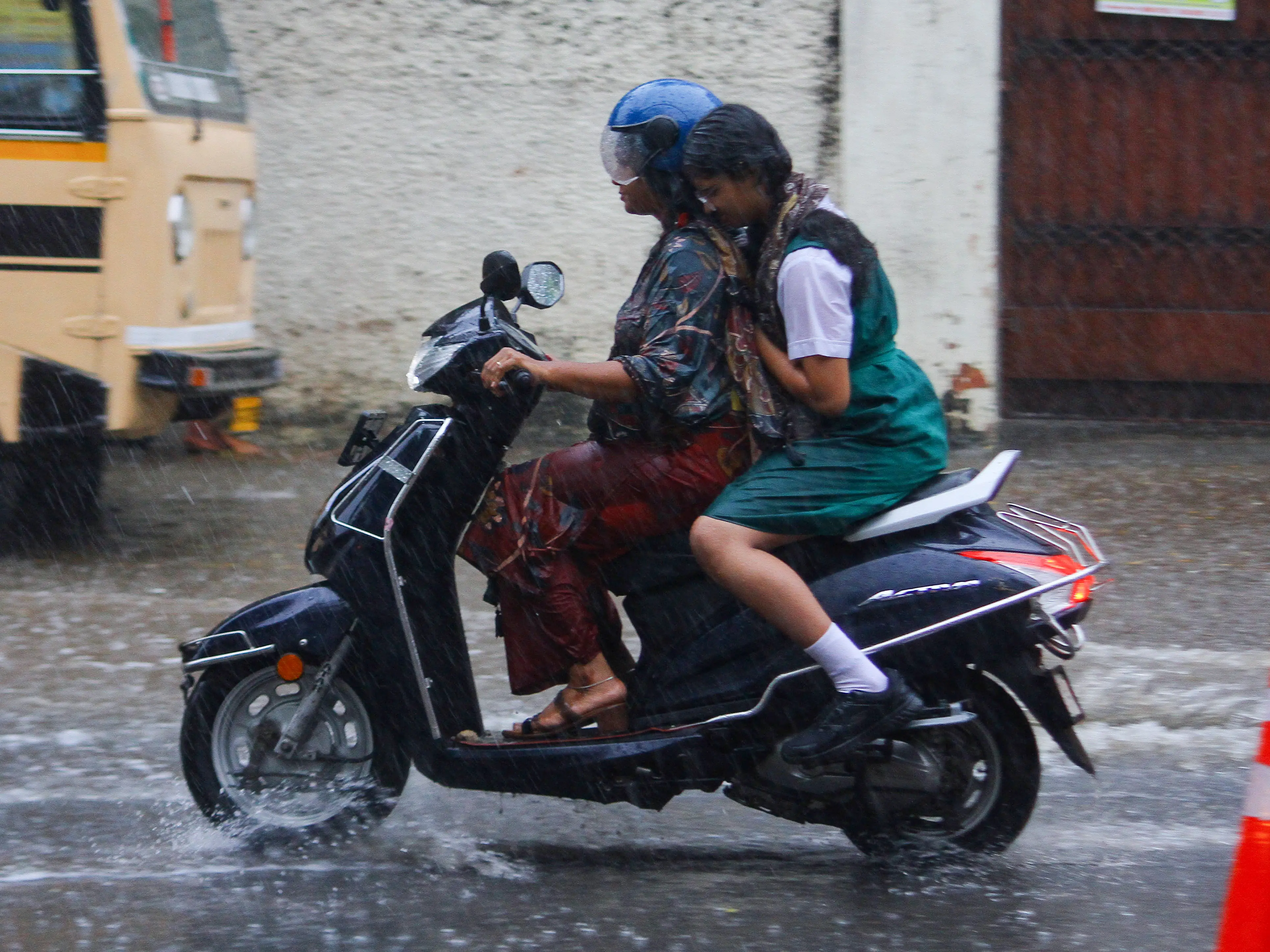 Diwali in Chennai disrupted by torrential rain; roads and airport flooded | WATCH Diwali in Chennai disrupted by torrential rain; roads and airport flooded | WATCH