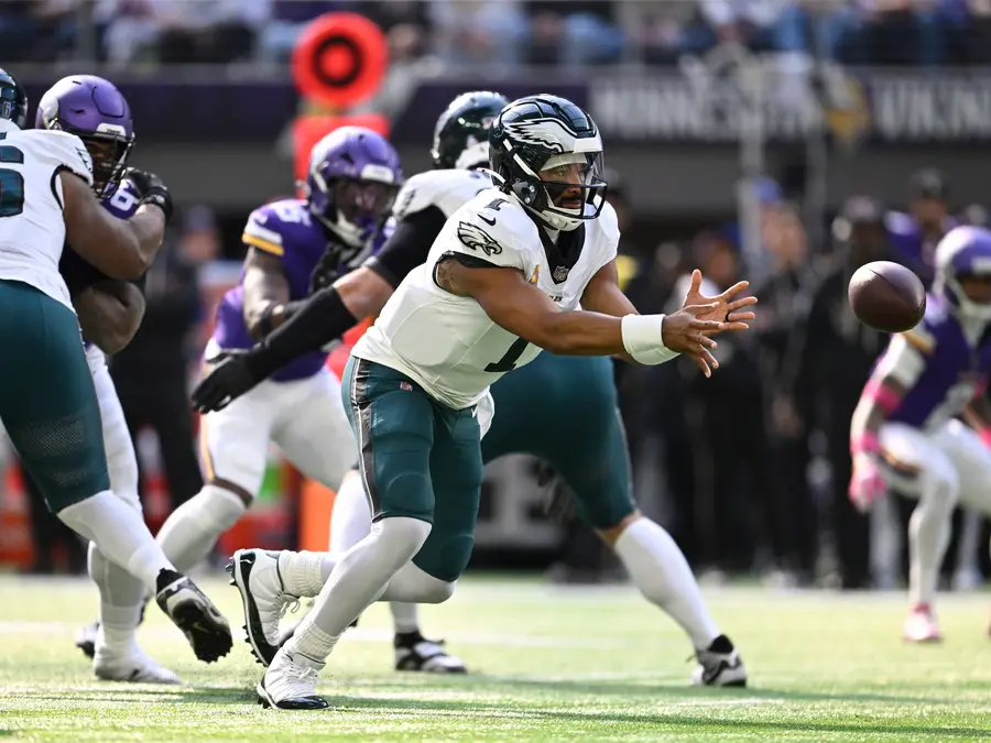 NFL Week 7: Hurts masterclass helps Eagles soar past Vikings
