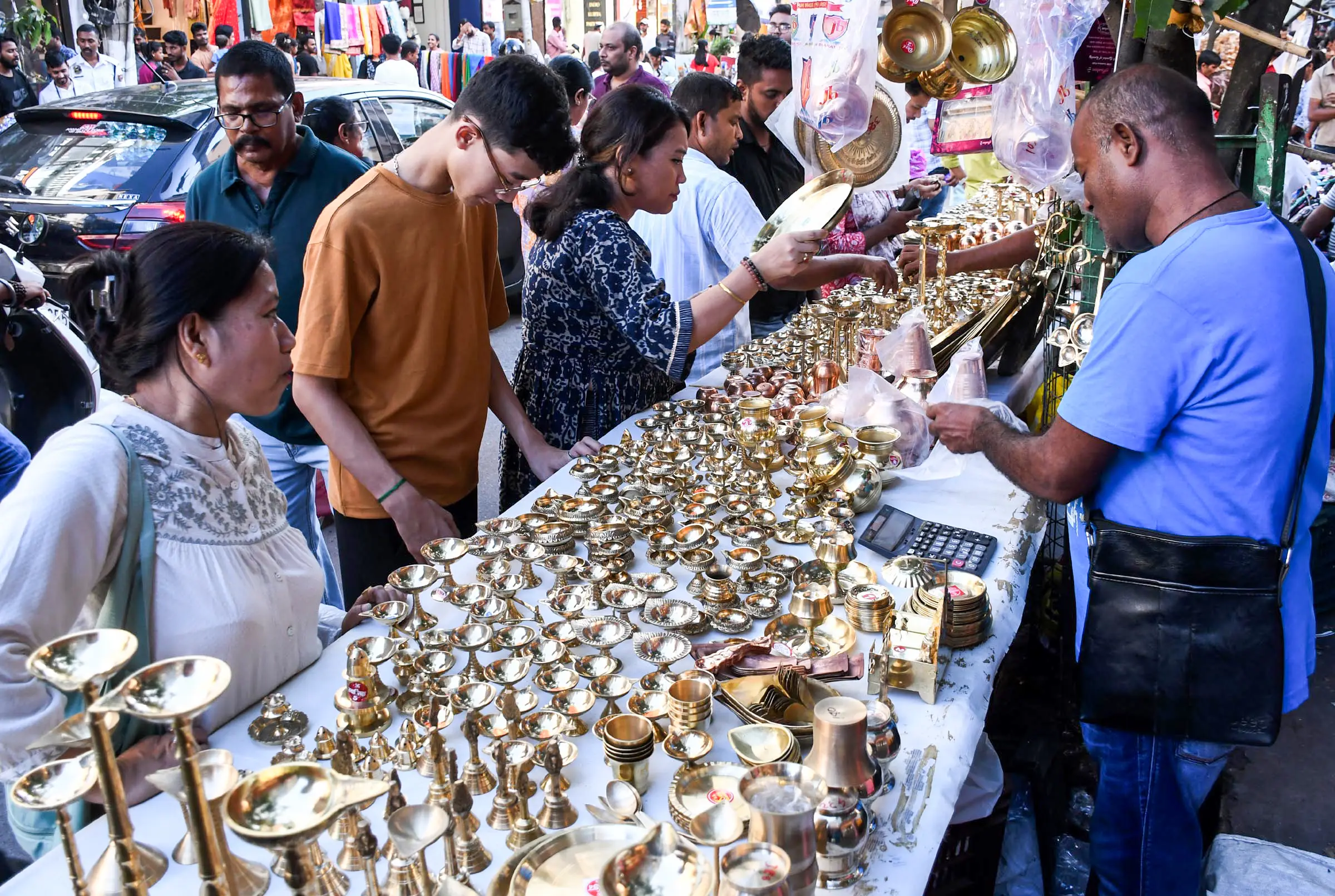 Diwali 2025: India logs 25 per cent increase in sales in festive season | Check details