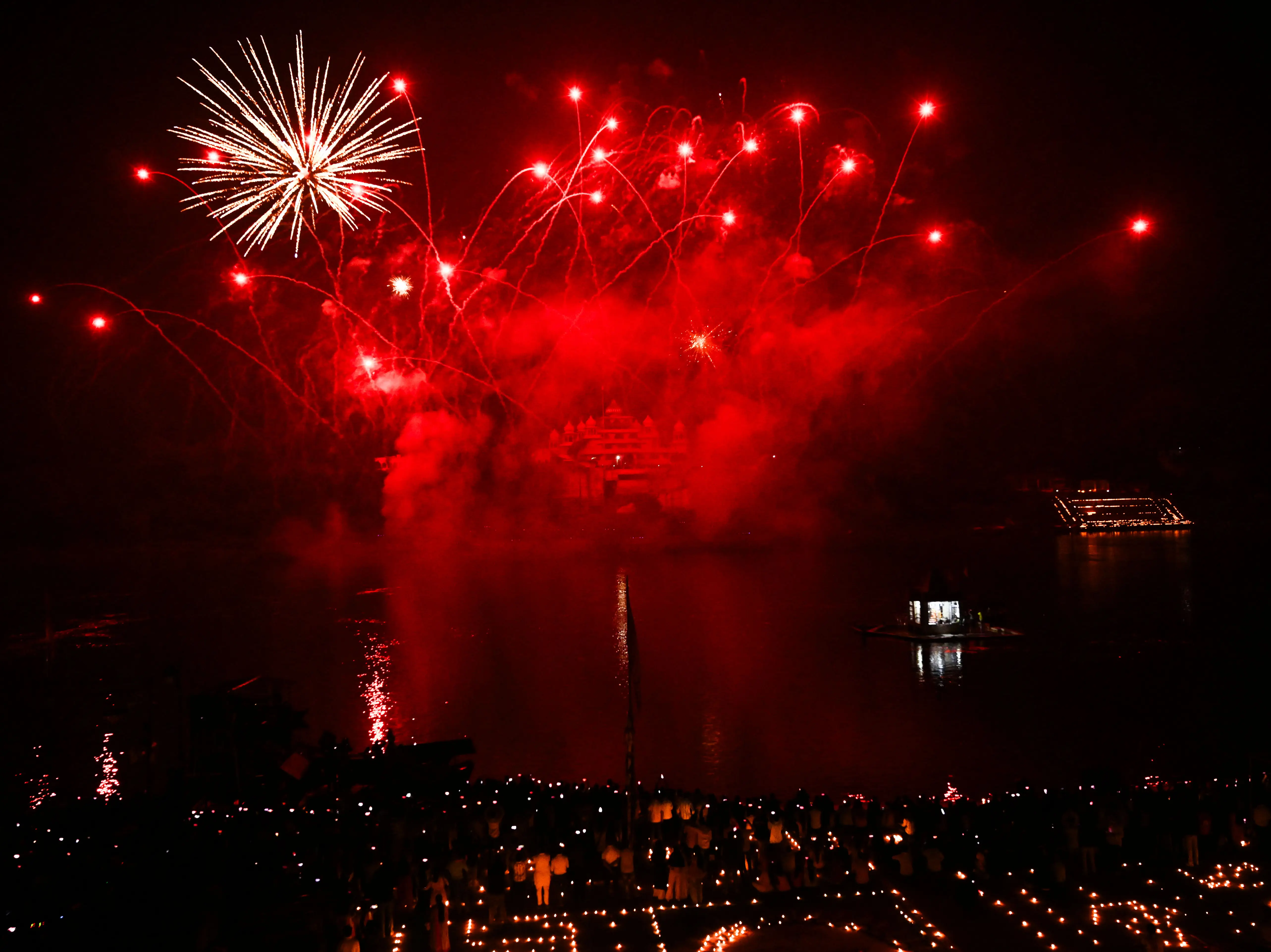 Over 250 burn injury cases reported in Delhi hospital after Diwali, Safdarjung leads with 129 cases Over 250 burn injury cases reported in Delhi hospital after Diwali, Safdarjung leads with 129 cases