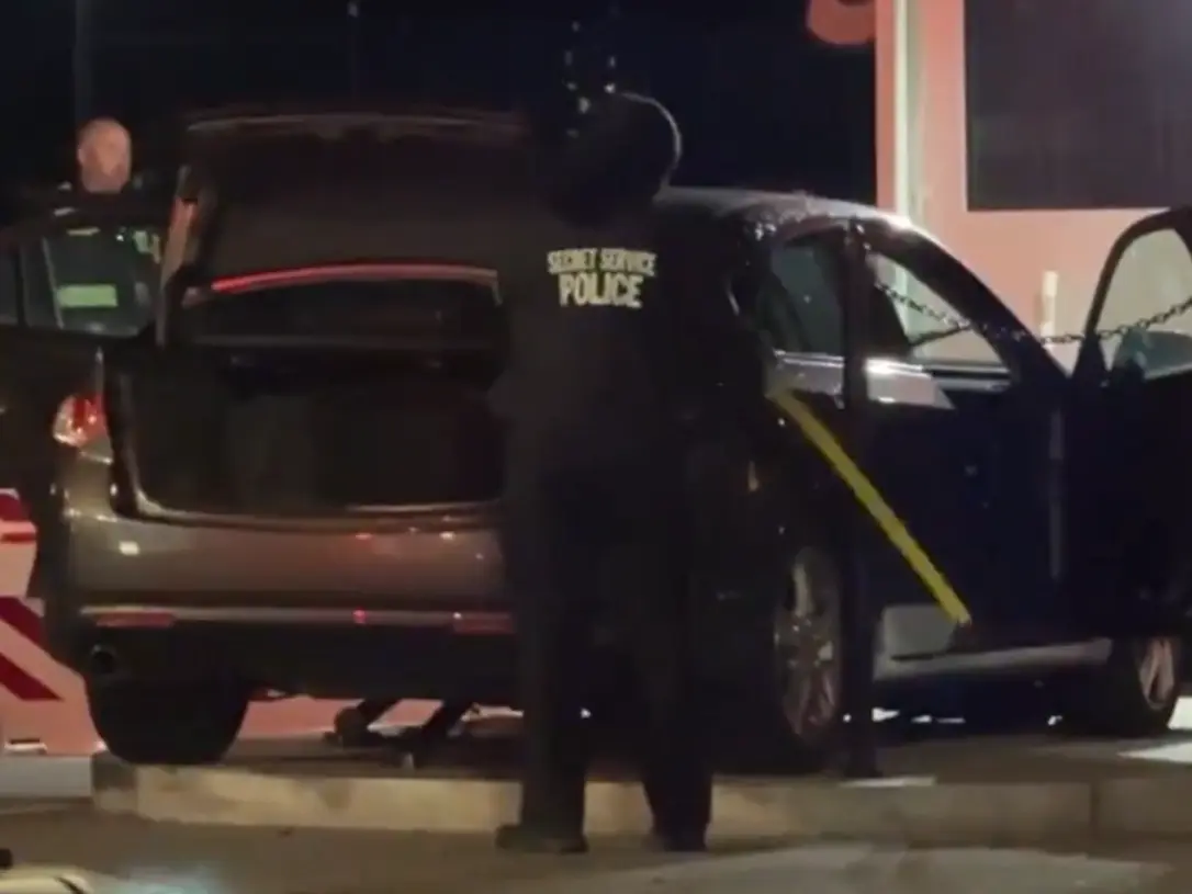 WATCH | Man drives car into White House security barrier; arrested WATCH | Man drives car into White House security barrier; arrested