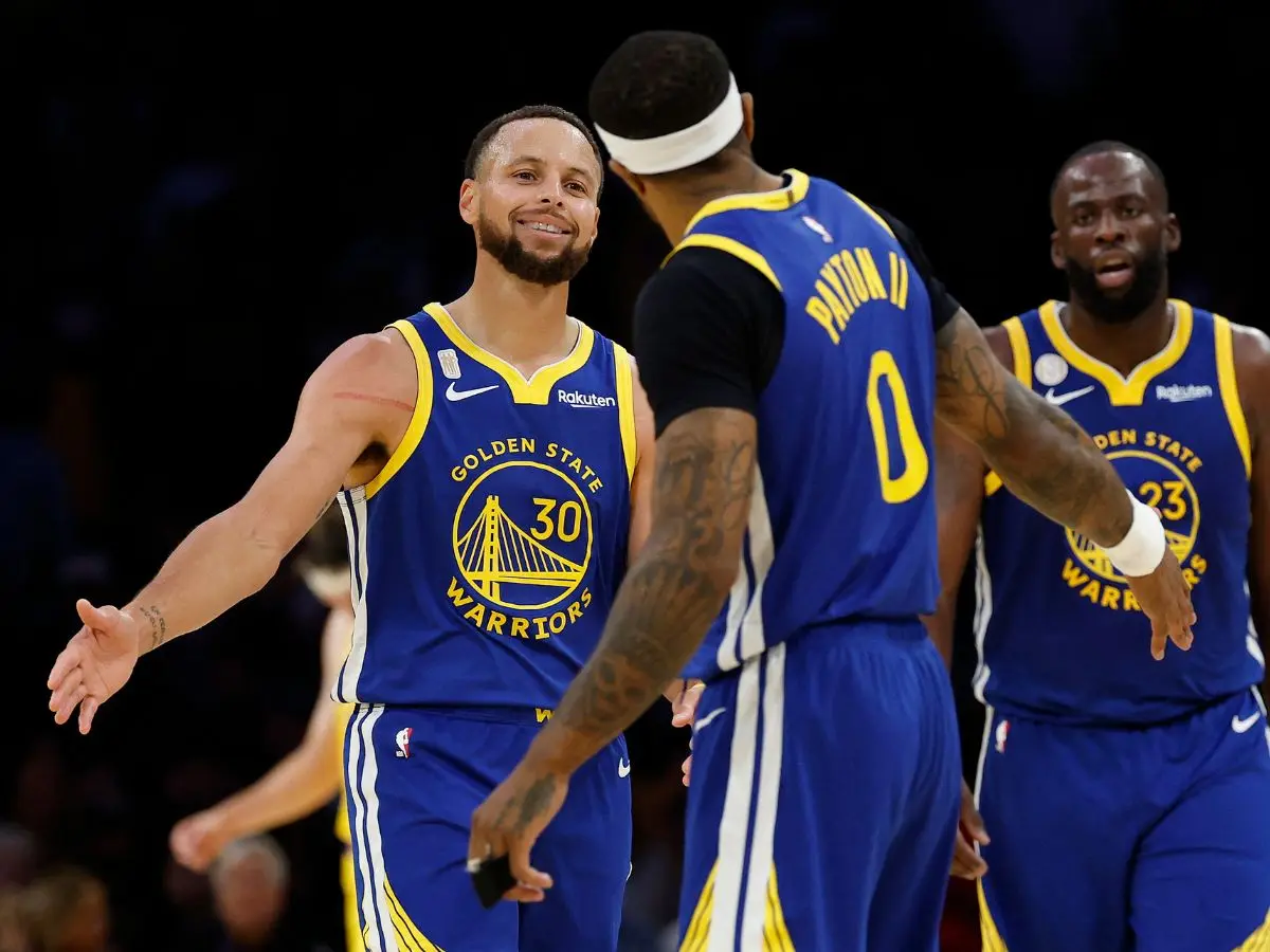 Golden State Warriors thump Los Angeles Lakers in NBA season opener Golden State Warriors thump Los Angeles Lakers in NBA season opener