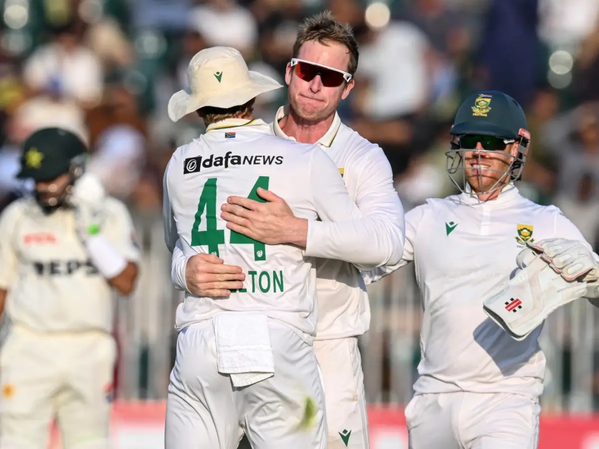 South Africa sniff series levelling win after Pakistan slump in second Test