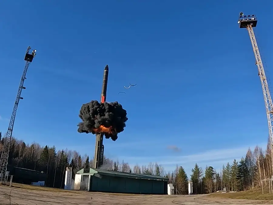 Putin oversees Russia's strategic nuclear drill after delay in Putin-Trump summit