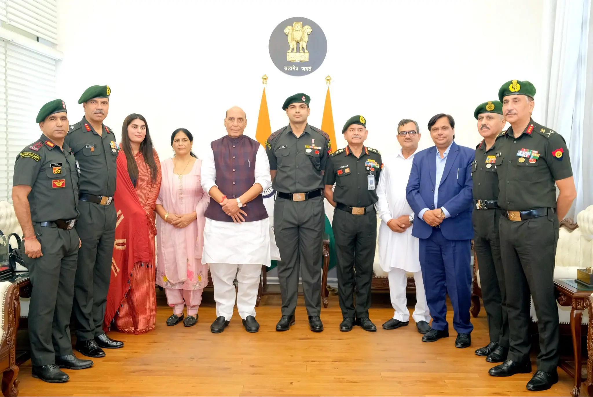 Olympic gold medallist Neeraj Chopra is now a Lt. Colonel in Territorial Army - WATCH