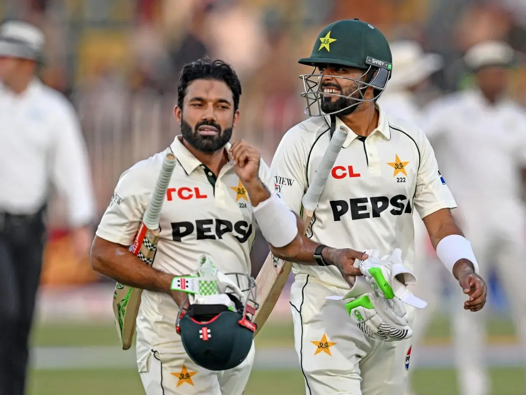 SA vs PAK, 2nd Test: Rizwan survives hit-wicket appeal on last ball of day. Was he out? SA vs PAK, 2nd Test: Rizwan survives hit-wicket appeal on last ball of day. Was he out?