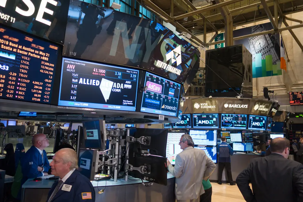 ‘Playing with fire’: Is US stock market going to crash? Warren Buffet's indicator says yes..