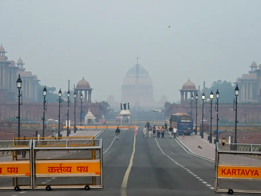 Delhi Police foils suicide attack plot targeting crowded areas; ISIS operatives with possible Pakistan ISI links arrested