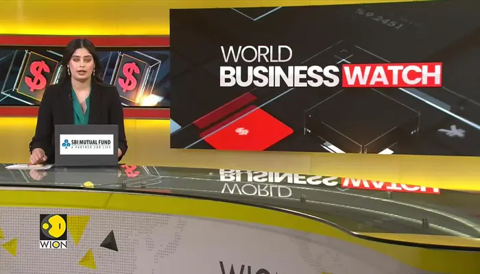 US economy shows split in spending patterns