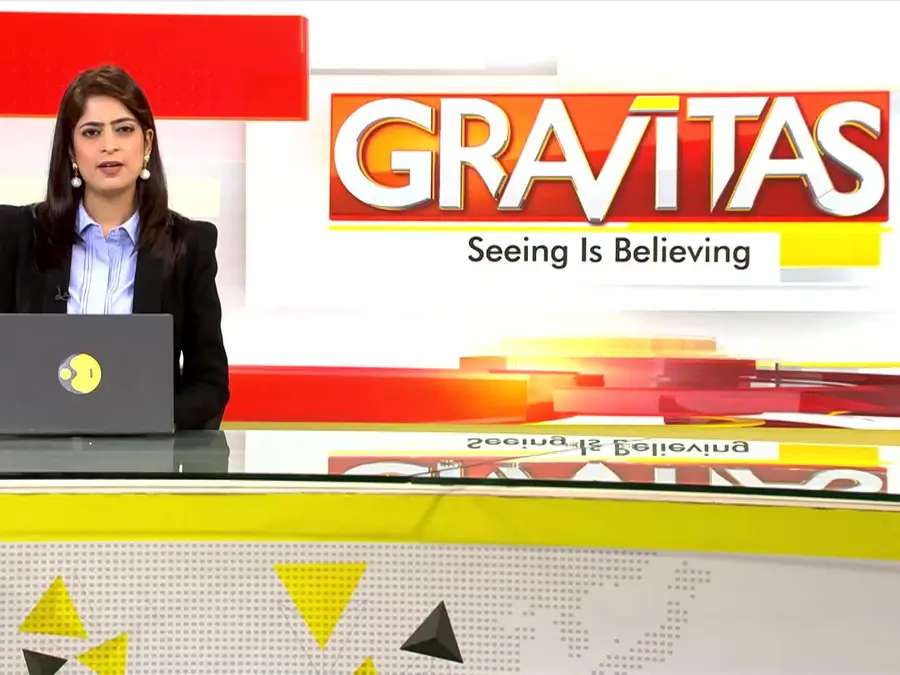 Oasis's Final Fight: Noel Gallagher's Broken Guitar Gets Sold For $385K 