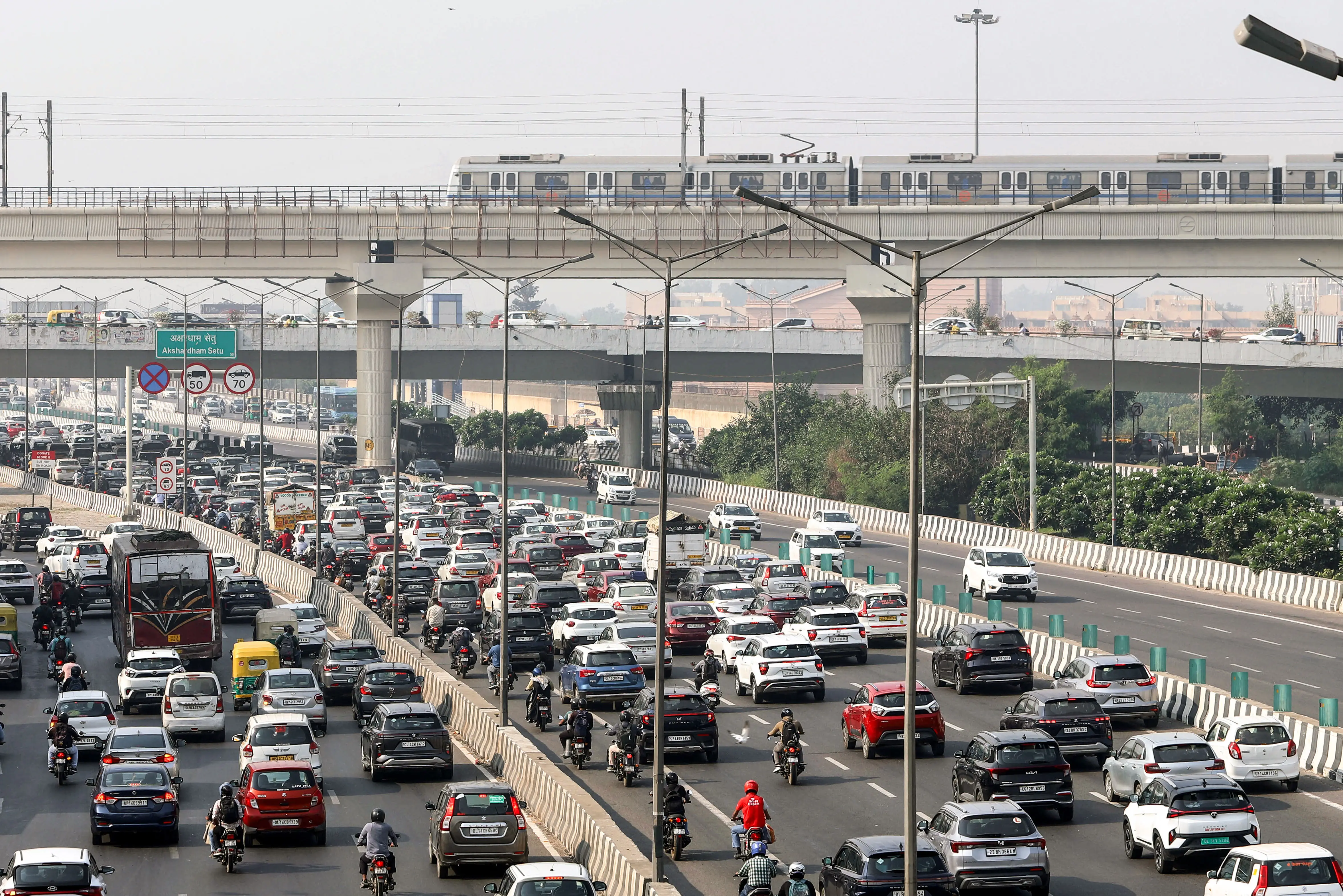 Delhi bans entry of polluting vehicles from November 1 to curb air pollution — Check if your wheels are allowed