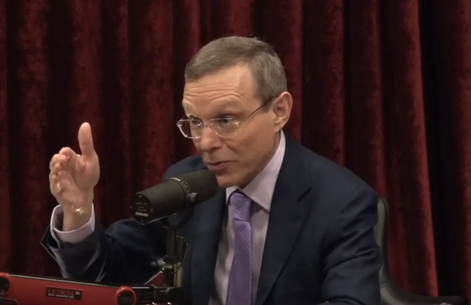 2. Теорија на Лоеб: 3I Атлас како аутлиер