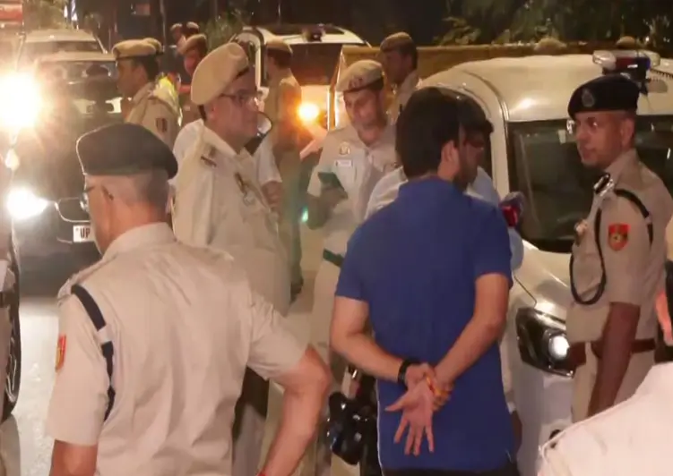 17 Bangladeshi women living illegally in Ahmedabad detained