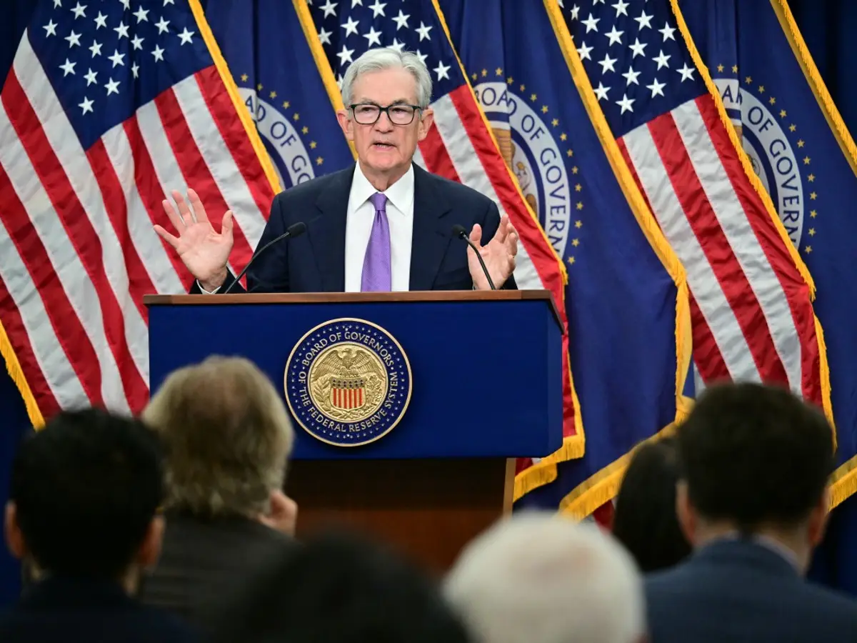 December Fed Rate Cut Odds Decrease Amid Data Delays and Economic Uncertainty