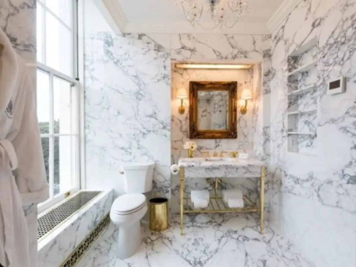 Trump shares pics of Lincoln bathroom renovated in marble and gold Trump shares pics of Lincoln bathroom renovated in marble and gold