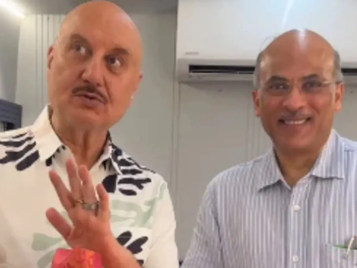 Anupam Kher announces his 549th film, teams with director Sooraj Barjatya | Watch Anupam Kher announces his 549th film, teams with director Sooraj Barjatya | Watch