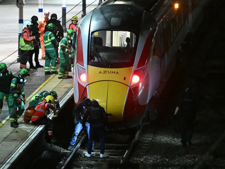 10 injured, 9 critical after mass stabbing on London-bound train; 2 arrested