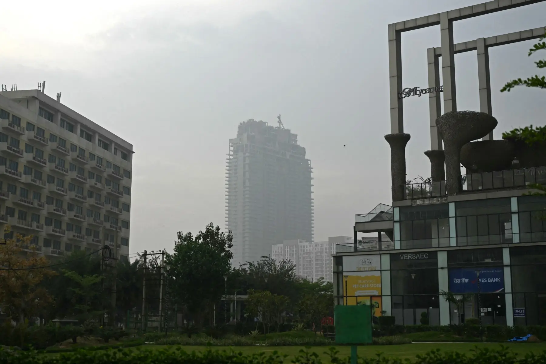 Gurugram: 221 flats worth Rs 16000 crore sold; average price over Rs 72 crore apiece