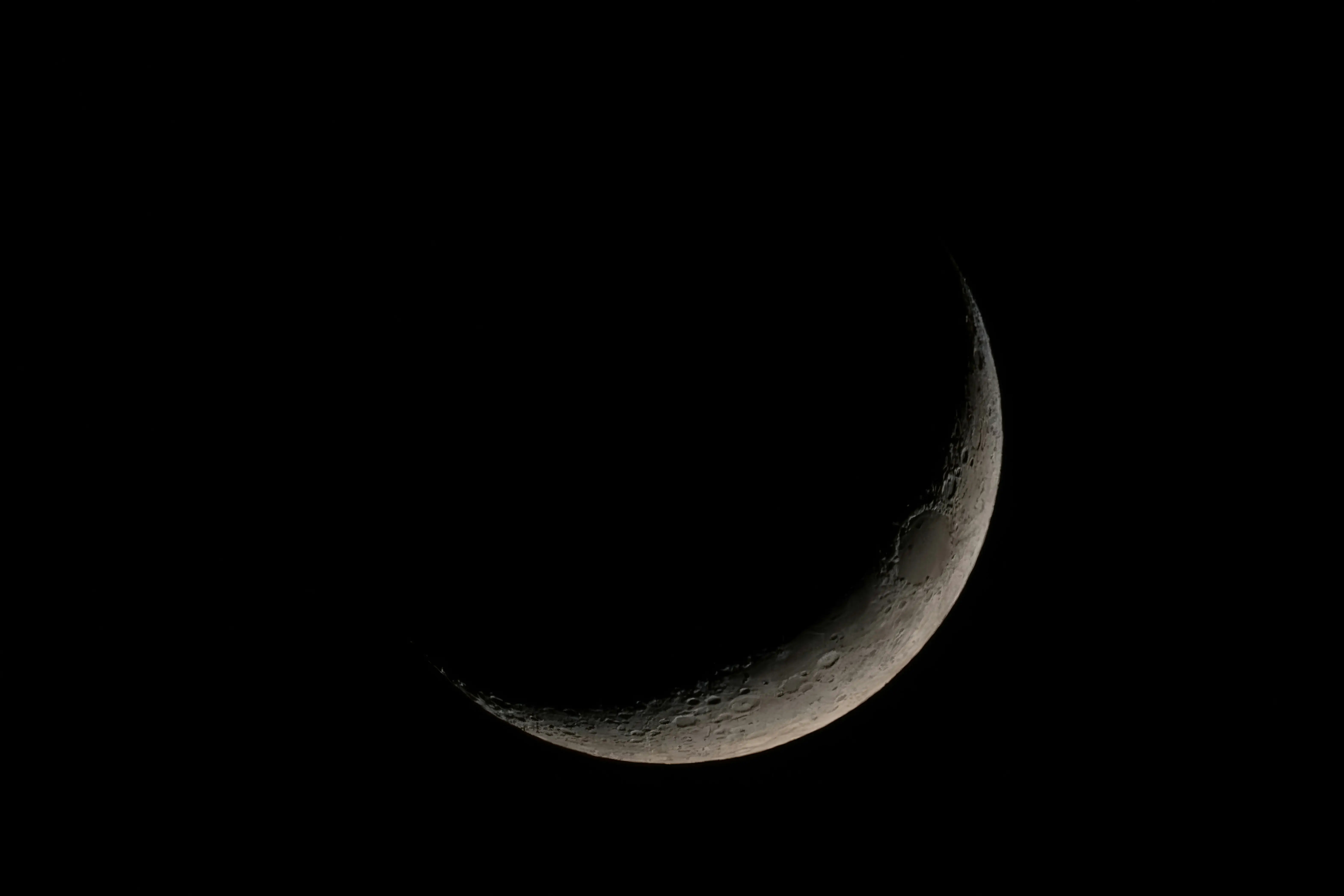 New moon at apogee