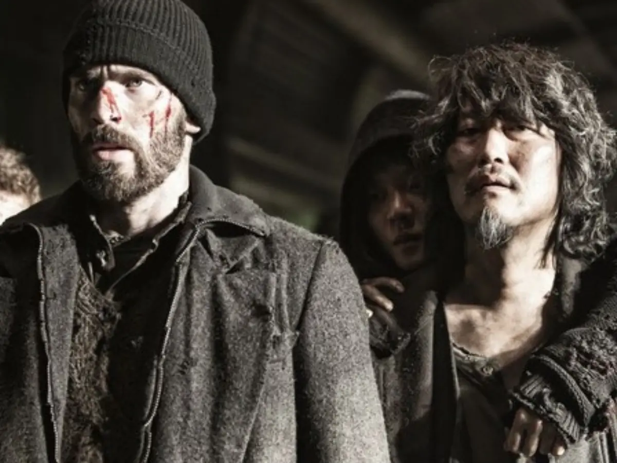 Snowpiercer (2013)