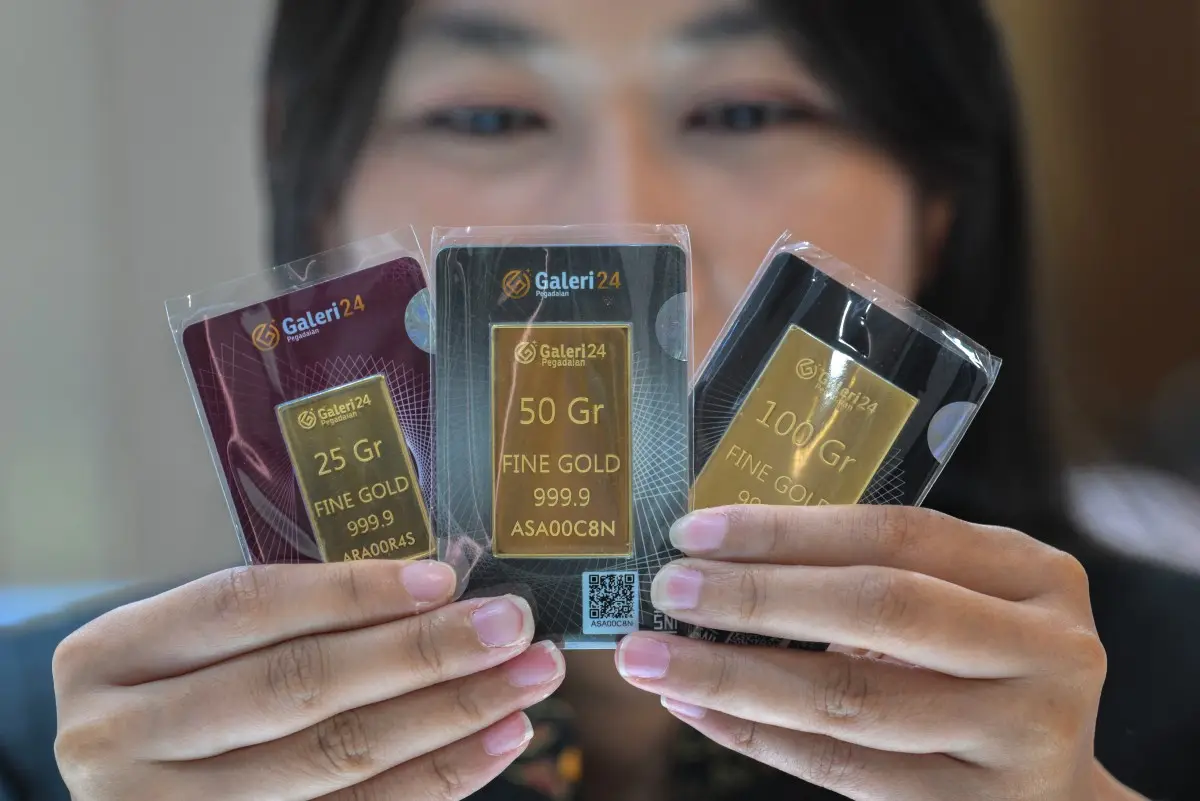 India needs a policy to define gold as a commodity or money: Report