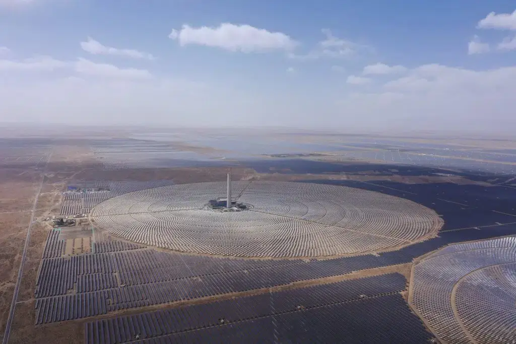 Gonghe Talatan Solar Park, China - 15,600 MW