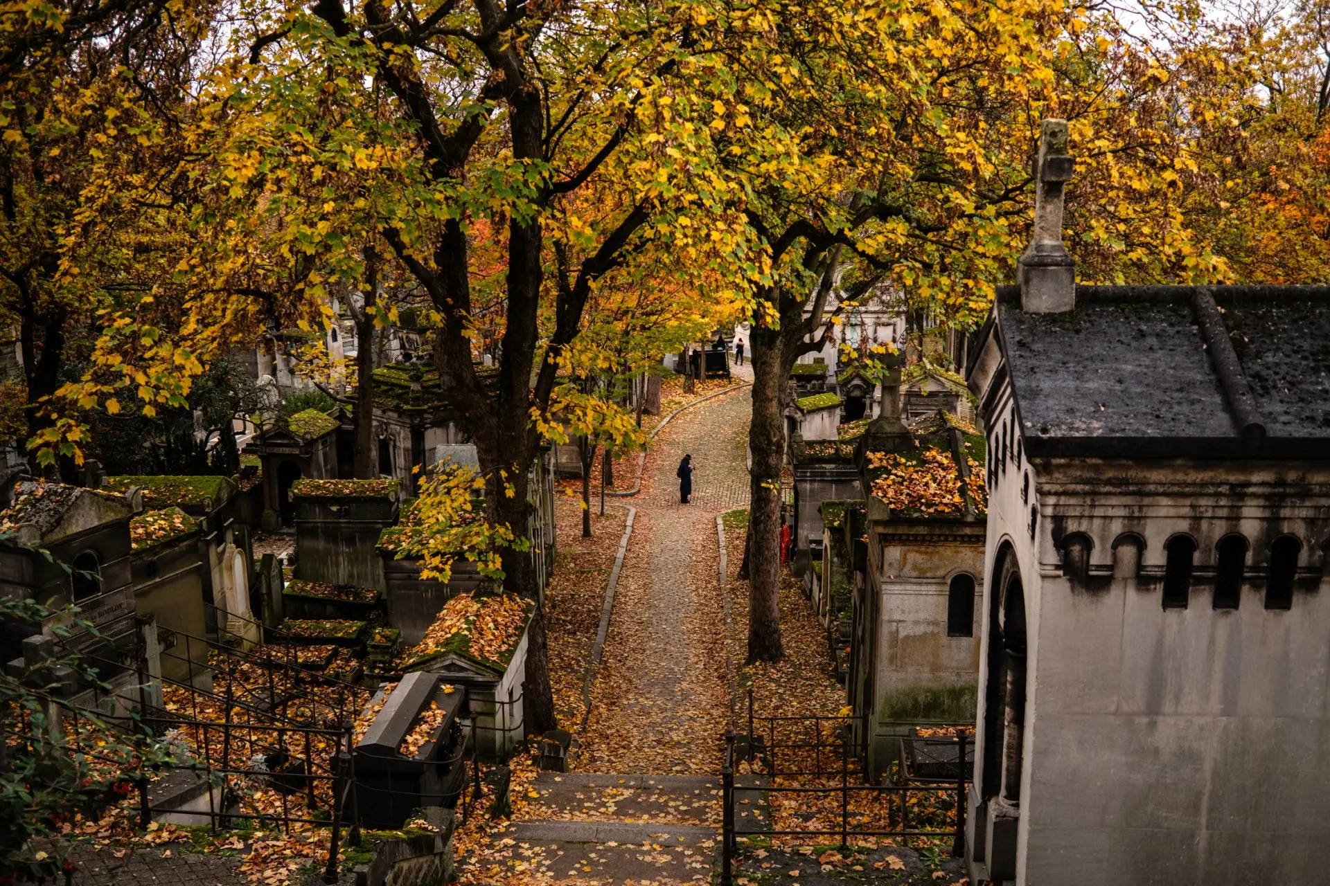 France burial lottery: Win a chance to be buried near famous people