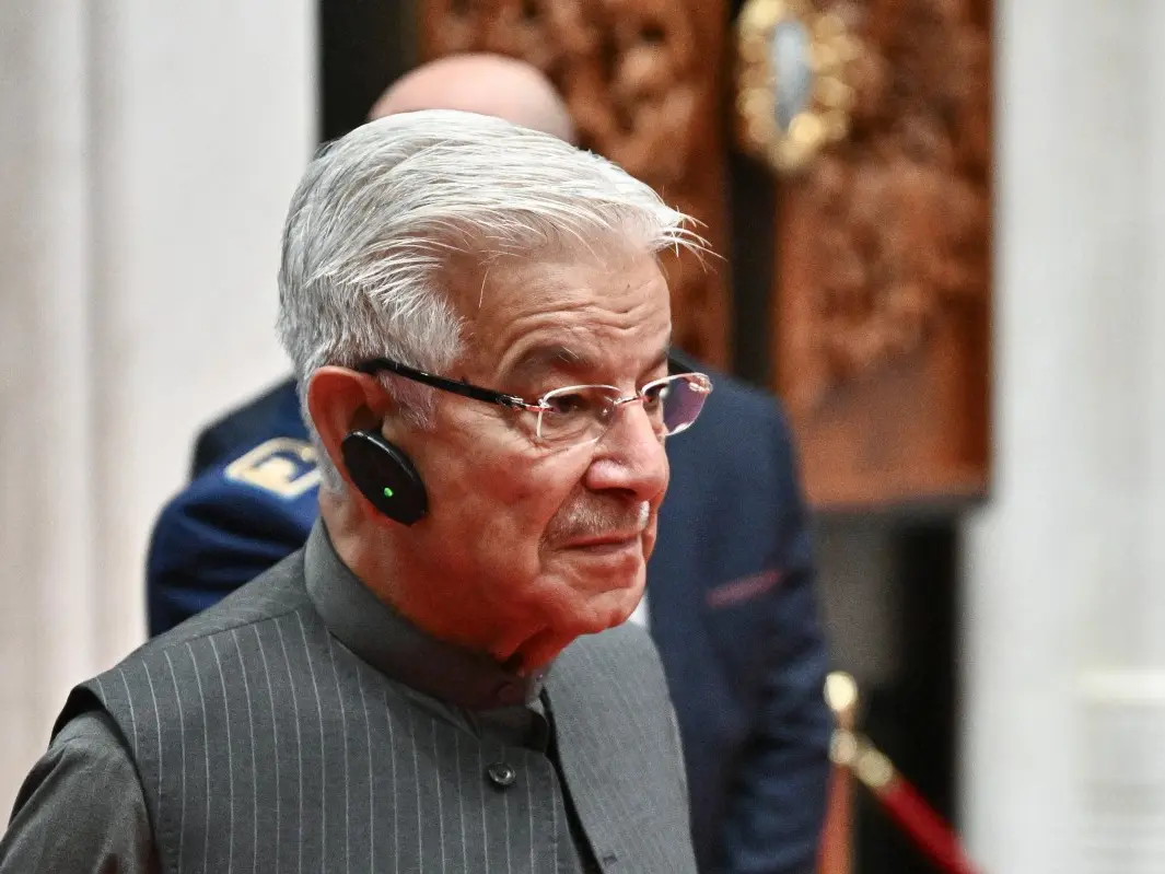 Khawaja Asif warns of war ahead of Afghanistan-Pakistan peace talks in Turkiye Khawaja Asif warns of war ahead of Afghanistan-Pakistan peace talks in Turkiye