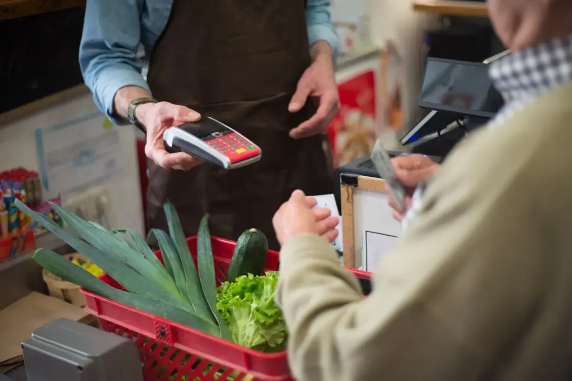 The pros of a cashless economy