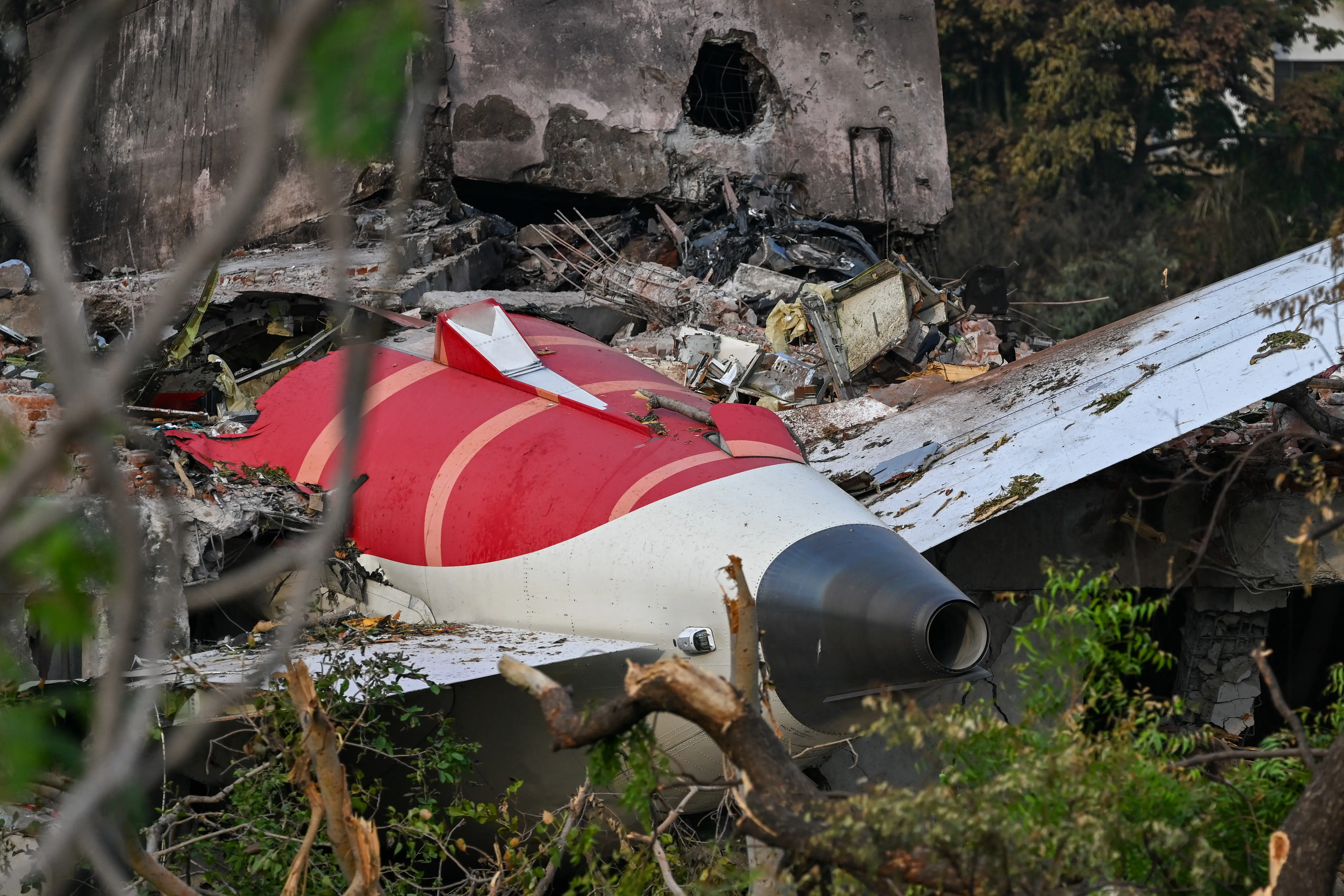 ‘Nobody can blame pilot’: Supreme Court issues notice on Air India crash probe, snubs foreign reports as ‘nasty’