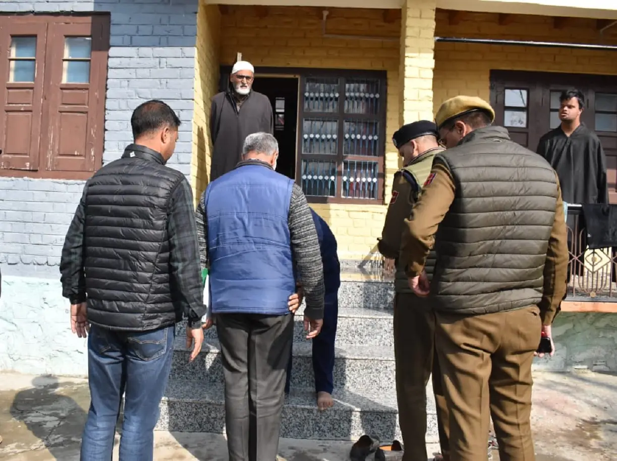 Jammu & Kashmir Police intensify crackdown on terror support networks in Sopore and Handwara Jammu & Kashmir Police intensify crackdown on terror support networks in Sopore and Handwara