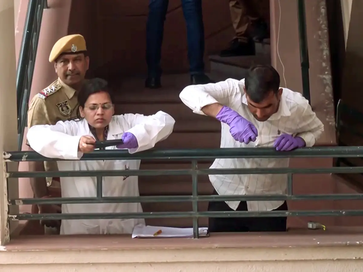 Jaipur Student's Parents Accuse School of Cover-Up in Daughter's Death