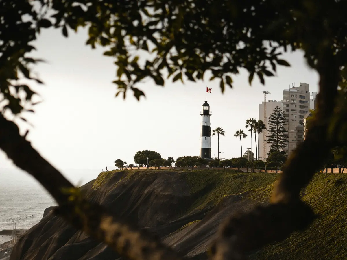 Beyond the tourist trail: Discovering South America through its people Beyond the tourist trail: Discovering South America through its people