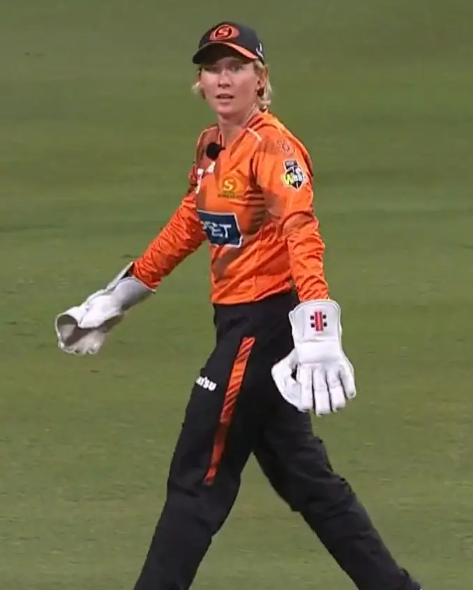 Beth Mooney fires back with humour after Jemimah Rodrigues' border joke on World Cup semi-final loss, says 'Thankfully immigration...' | WATCH