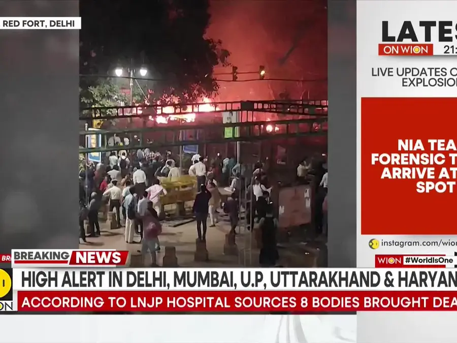 Delhi Red Fort Blast: Red Fort Metro Explosion Sparks Panic, Vehicles Ablaze
