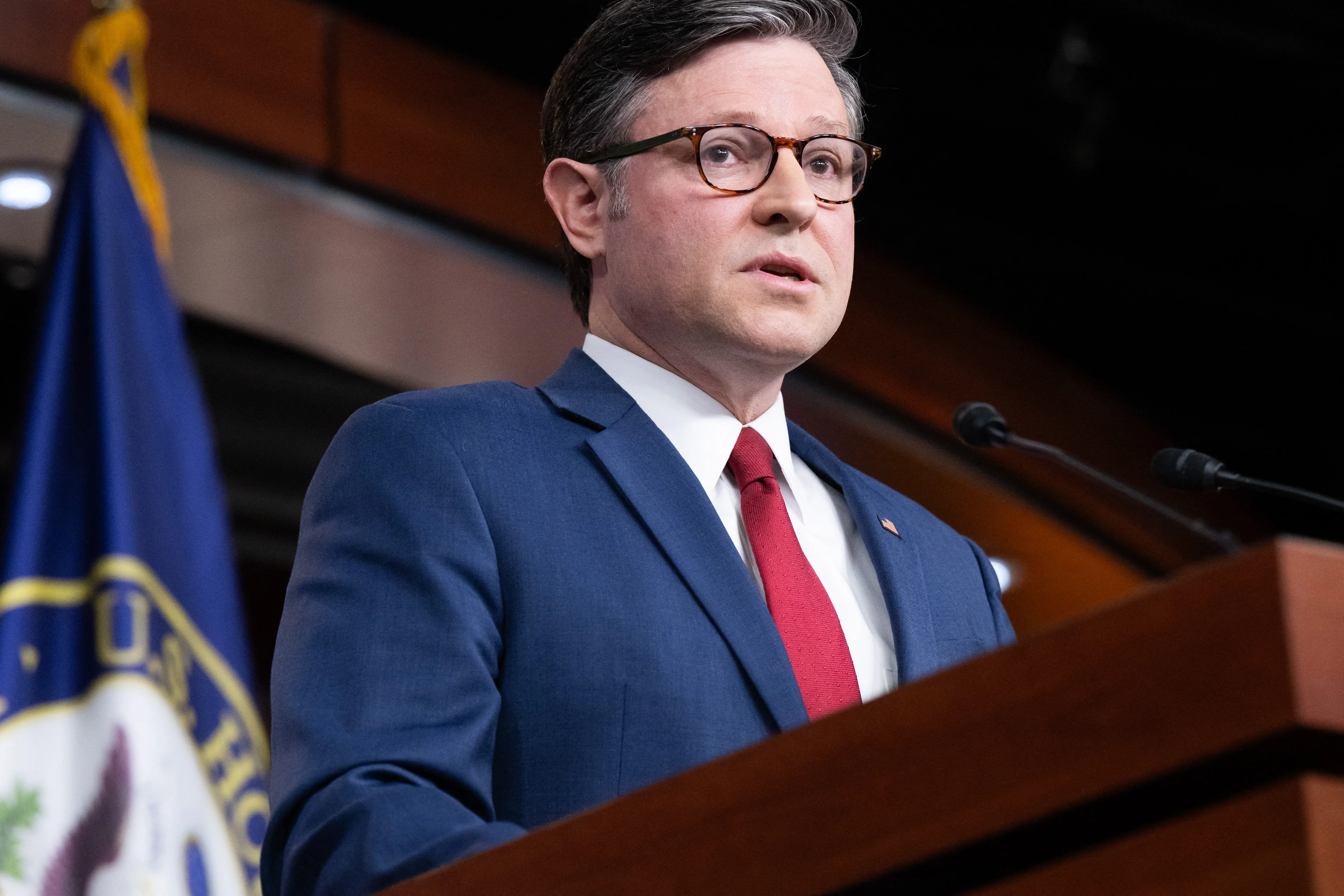 US Senate approves funding package to end government shutdown