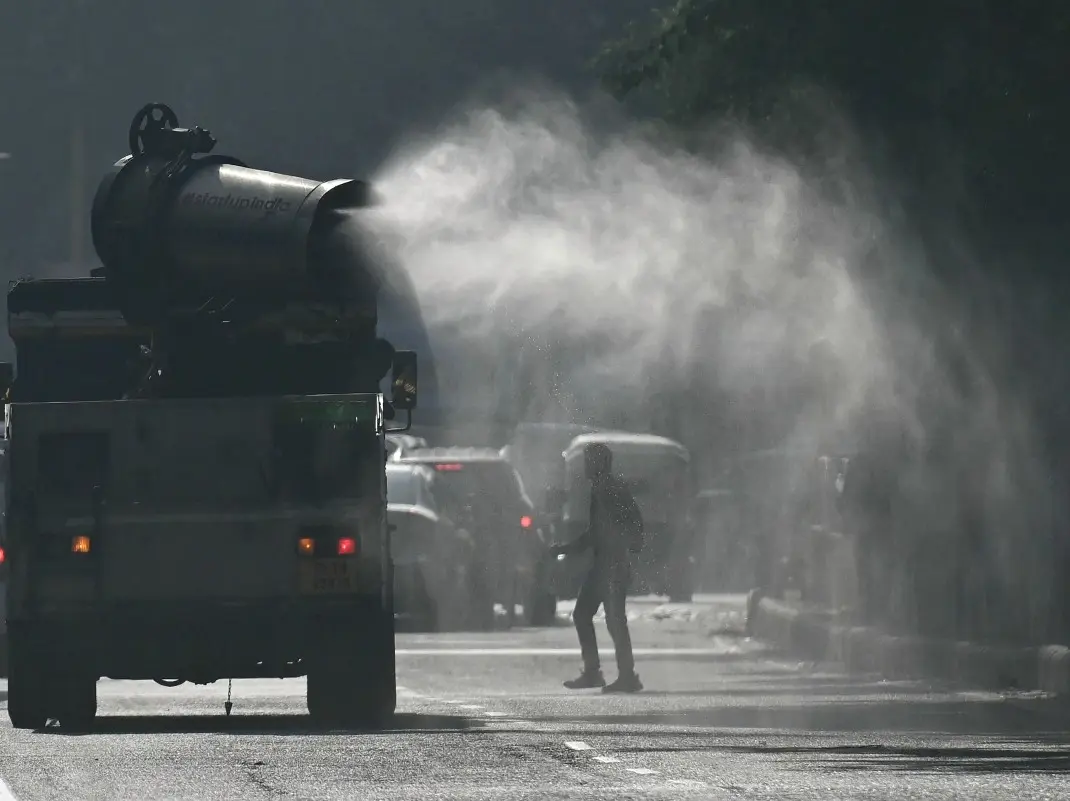 Delhi NCR air quality dips to severe, GRAP 3 imposed to curb pollution Delhi NCR air quality dips to severe, GRAP 3 imposed to curb pollution