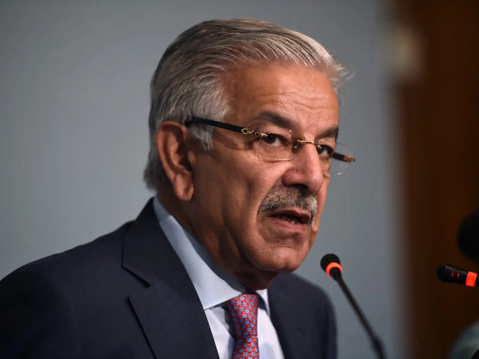 'We are in a state of war': Pakistan Def Min Khawaja Asif claims after Islamabad suicide blast 'We are in a state of war': Pakistan Def Min Khawaja Asif claims after Islamabad suicide blast