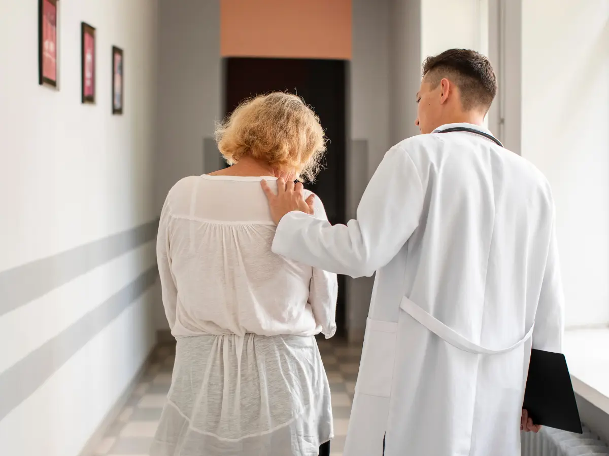 Woman's Lung Removed After '99.9%' Cancer Diagnosis, Later Found to Be Pneumonia