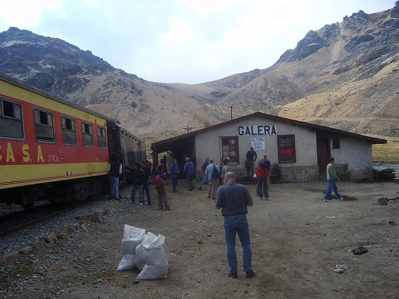 Galera Station, Peru - 4,781 meters