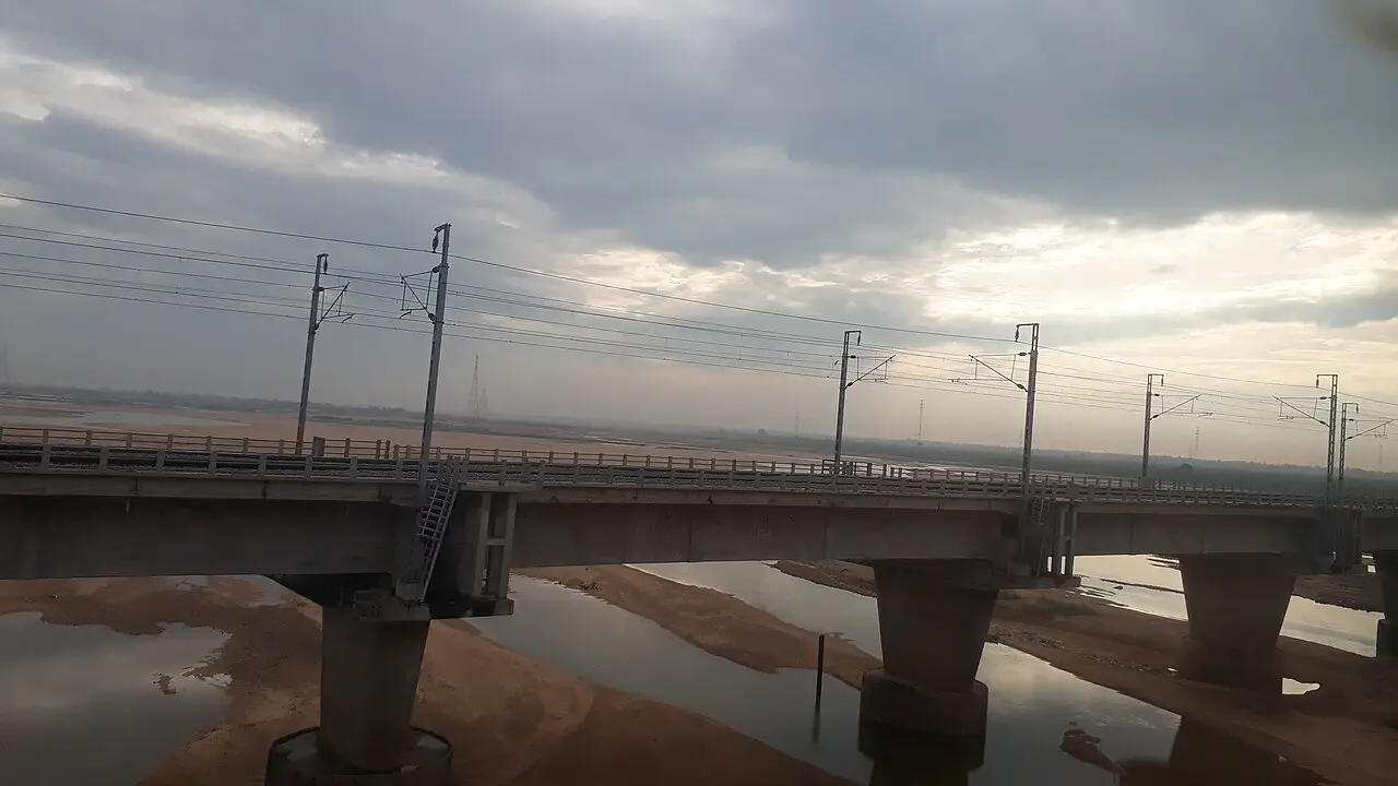 Nehru Setu, India - 3.05 km Long