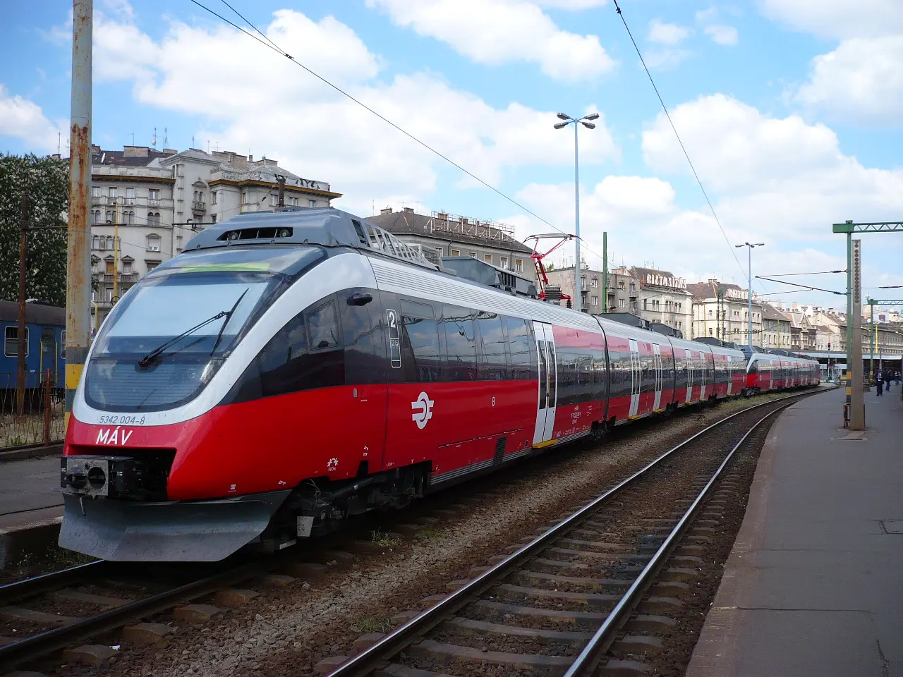 10 most energy-efficient trains in the world