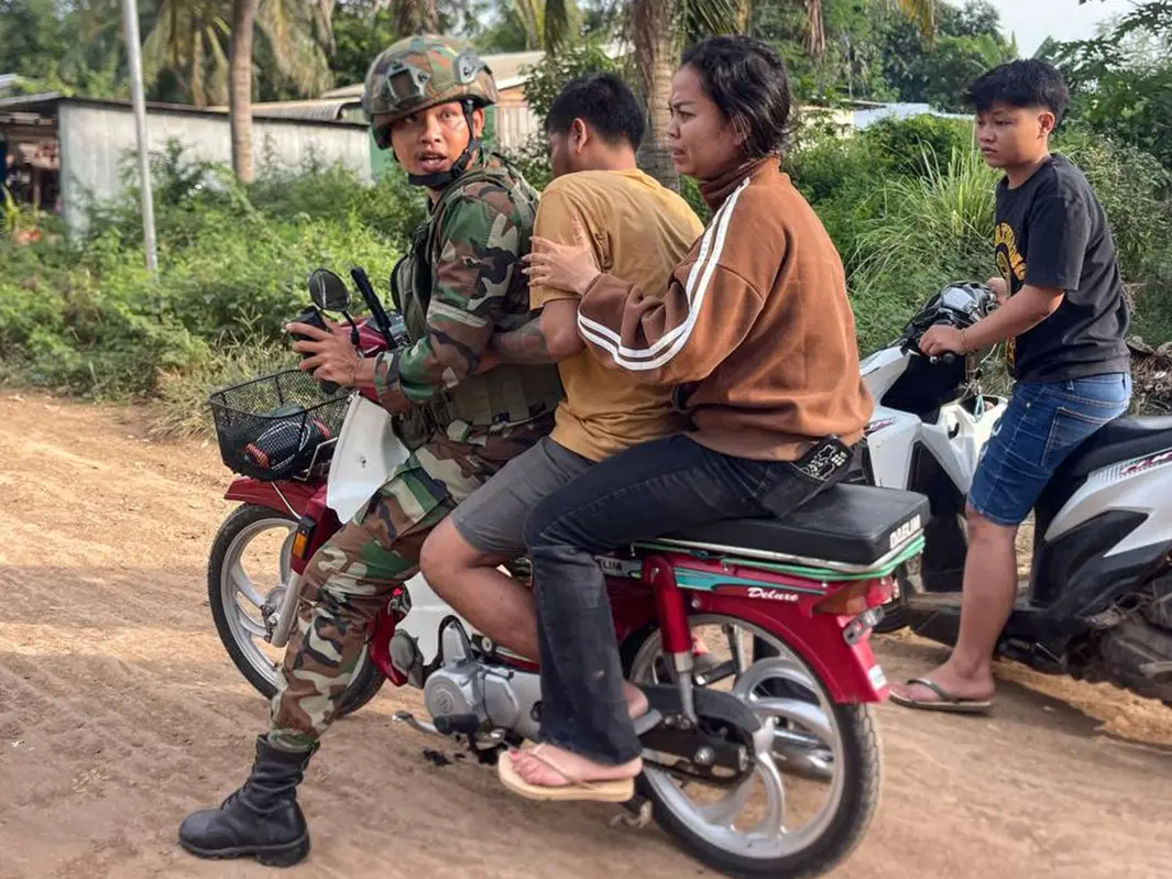 Cambodia evacuates hundreds after villager’s death on disputed Thai Border; Trump-Brokered peace deal collapses Cambodia evacuates hundreds after villager’s death on disputed Thai Border; Trump-Brokered peace deal collapses