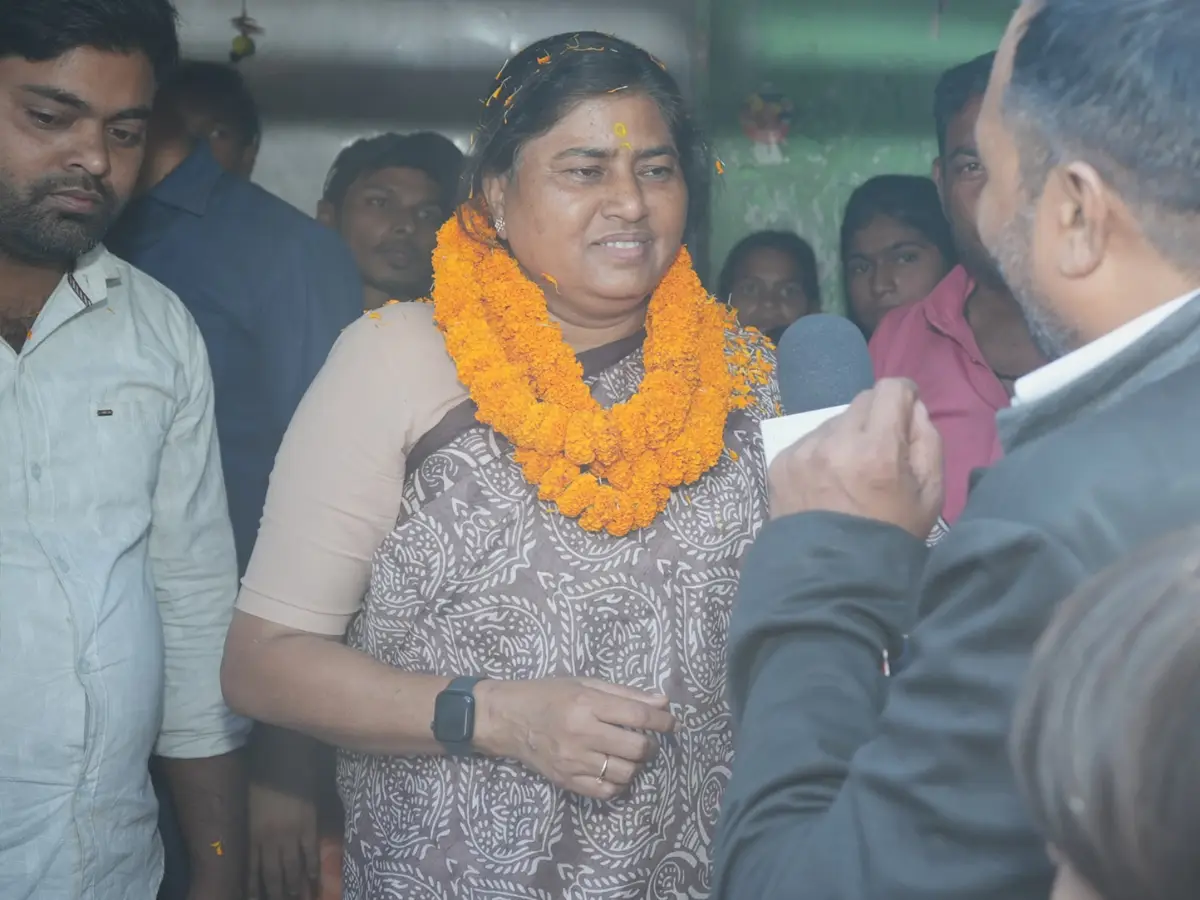 Leshi Singh: Dhamdaha - WON