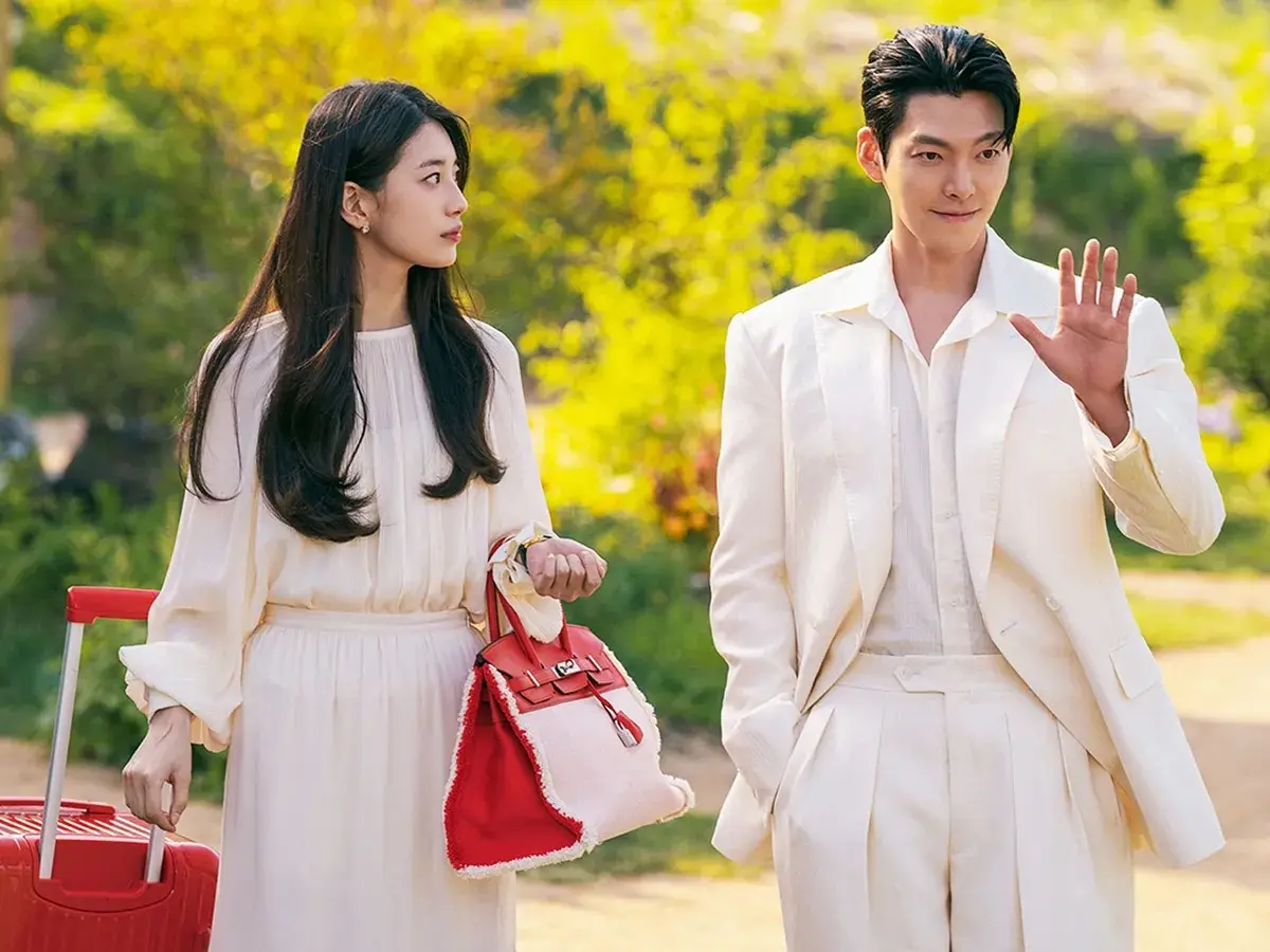 Bae Suzy and Kim Woo Bin