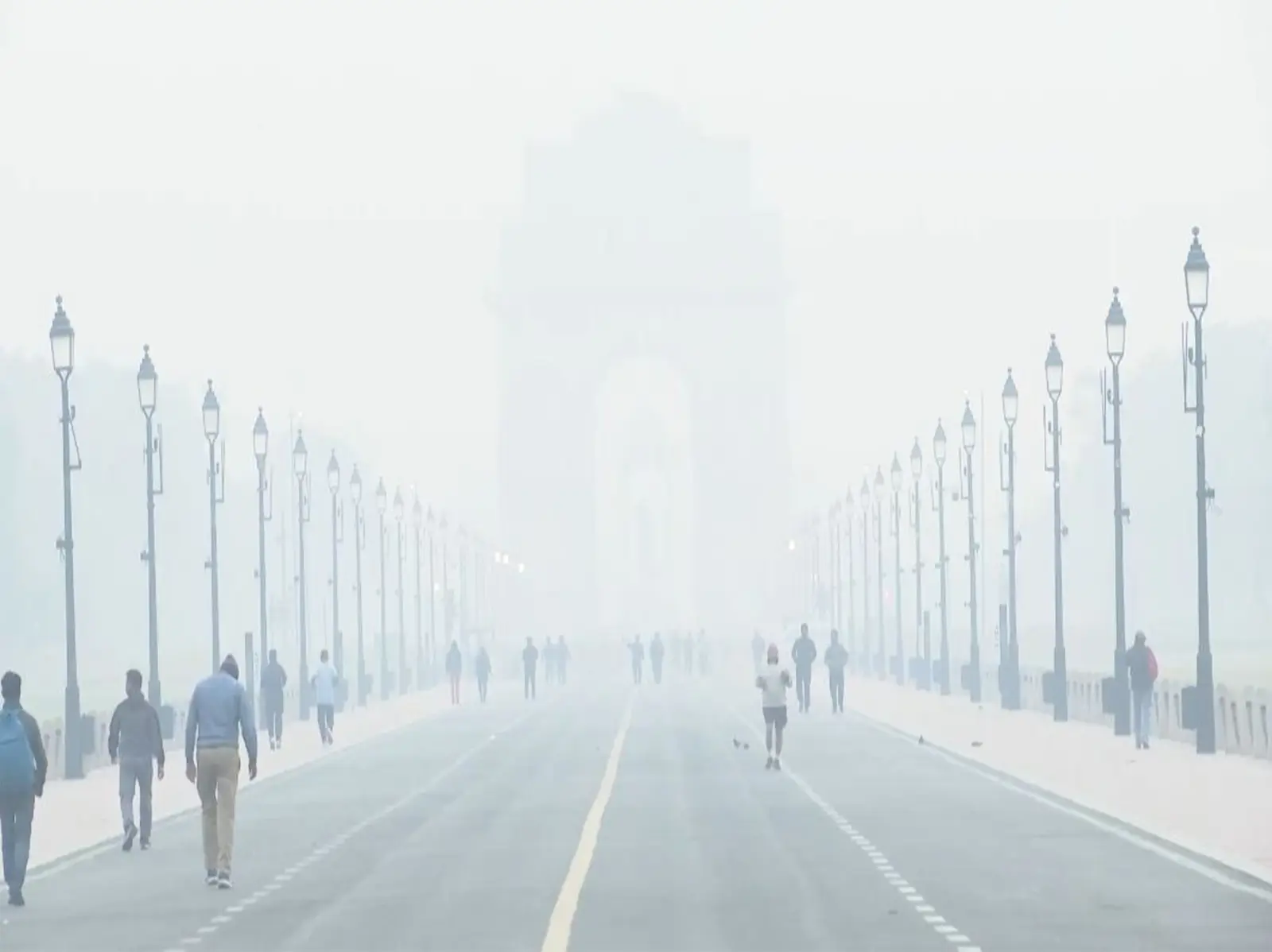 Delhi air quality remains ‘severe’, crosses 400 mark despite GRAP III restrictions Delhi air quality remains ‘severe’, crosses 400 mark despite GRAP III restrictions