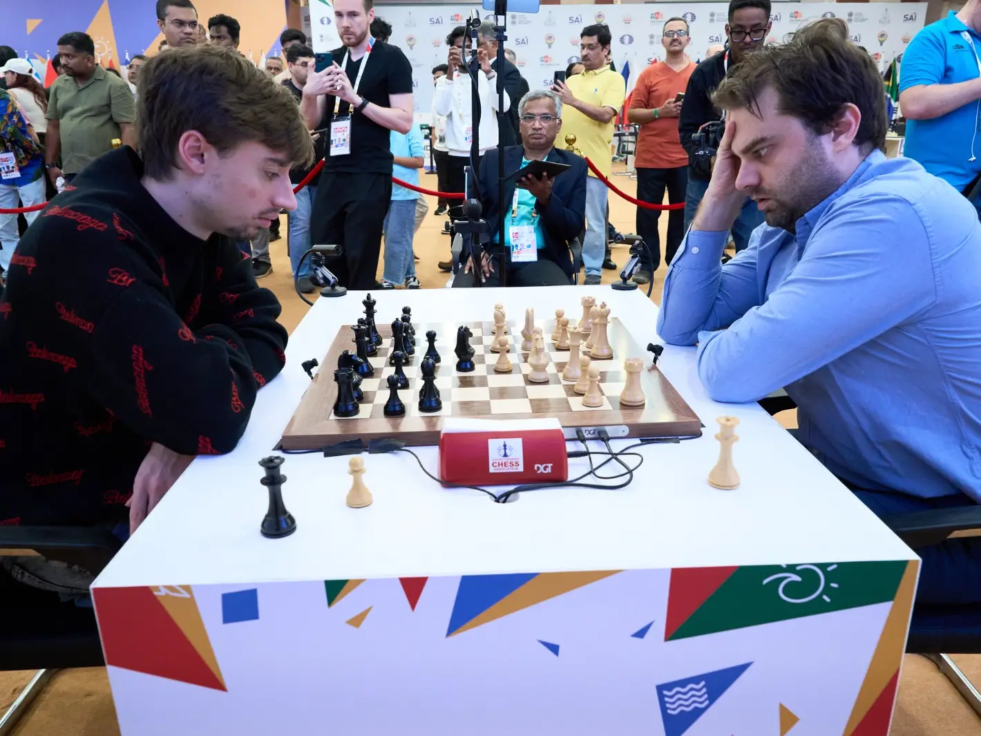 FIDE World Cup 2025: Arjun Erigaisi carries India’s lone challenge after Harikrishna exits FIDE World Cup 2025: Arjun Erigaisi carries India’s lone challenge after Harikrishna exits