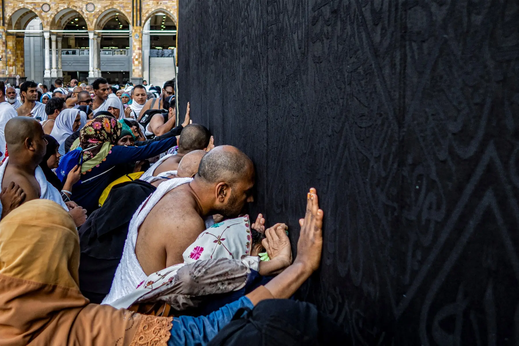 Saudi Arabia bus-tanker collision: At least 42 Indians feared dead as Umrah bus collides with diesel tanker near Medina