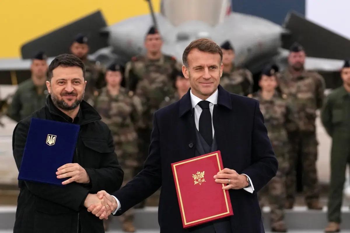 Ukraine to get 100 Rafale fighter jets from France to use in war with Russia. Details of Macron-Zelensky deal inside